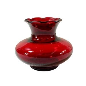 VINTAGE MID-CENTURY ANCHOR HOCKING ROYAL RUBY RED RUFFLED SMALL GLASS BUD VASE